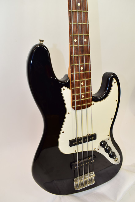 1998 Fender Standard Jazz Bass, Rosewood Fingerboard, Black - Previously Owned
