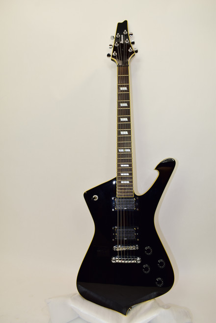 2004 Ibanez IC400 Iceman Electric Guitar, Black w/ Case - Previously Owned