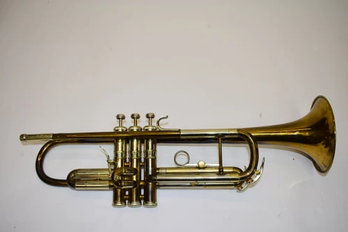 Vintage C.G. Conn Connstellation 28B Bb Trumpet w/ Case - Previously Owned