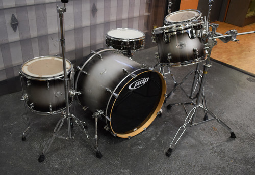 Pacific Platinum Series 5-Piece Black Starburst Fade