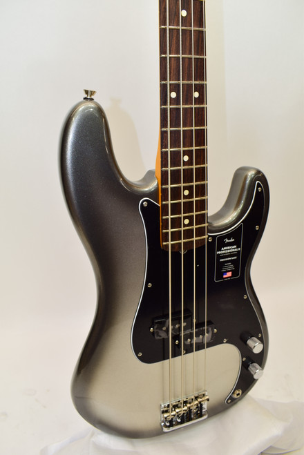 Fender  American Professional II Precision Bass ®, Rosewood Fingerboard, Mercury w/ Deluxe Molded Case