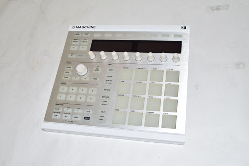Native Instruments MASCHINE MK2 Groove Production Studio (White) - Previously Owned
