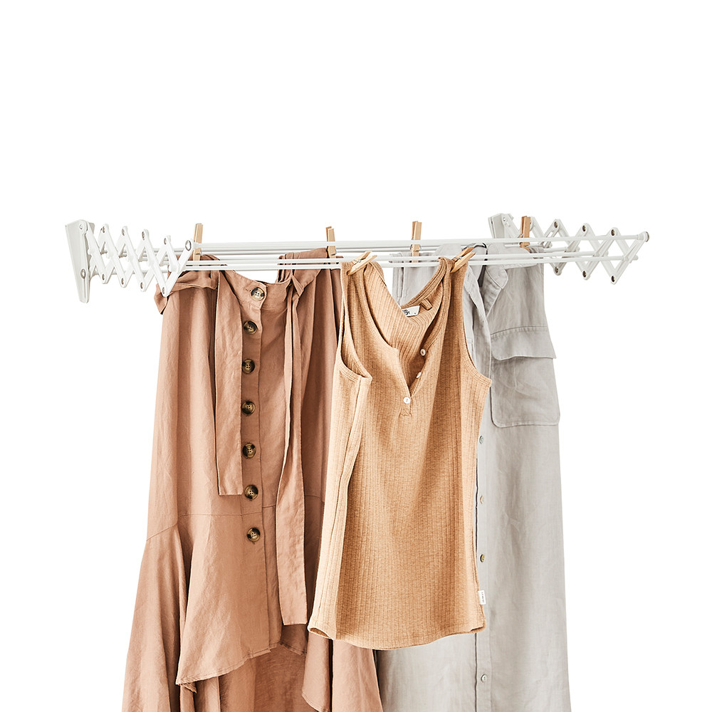 Howards Wall Mount Plastic Retractable Airer 81cm Howards Storage World