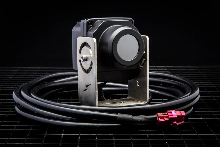 speedir-themal-driving-camera.jpg Camera With Thermal Imaging and Wires