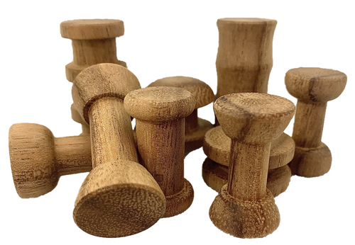 The Old Teak spools are divine and it is amazing how the natural markings come up. Of course, markings and colour will differ as it is a natural product. Based on our full sized spool set. Height is 4cm for the tallest pieces