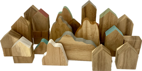 There are 24 pieces of the house blocks and 7 pieces of the Mountain Ridge (full set), the image shows some unpainted tops but in this set all tops/sides will be painted in Earth colours. If you want a mixed set you can order a 12 piece natural and a 12 piece Earth in the house blocks, the mountain ridge comes either in natural or in Earth.