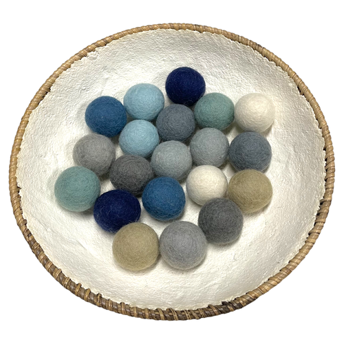 Winter Night 3.5cm Felt Balls/10pc