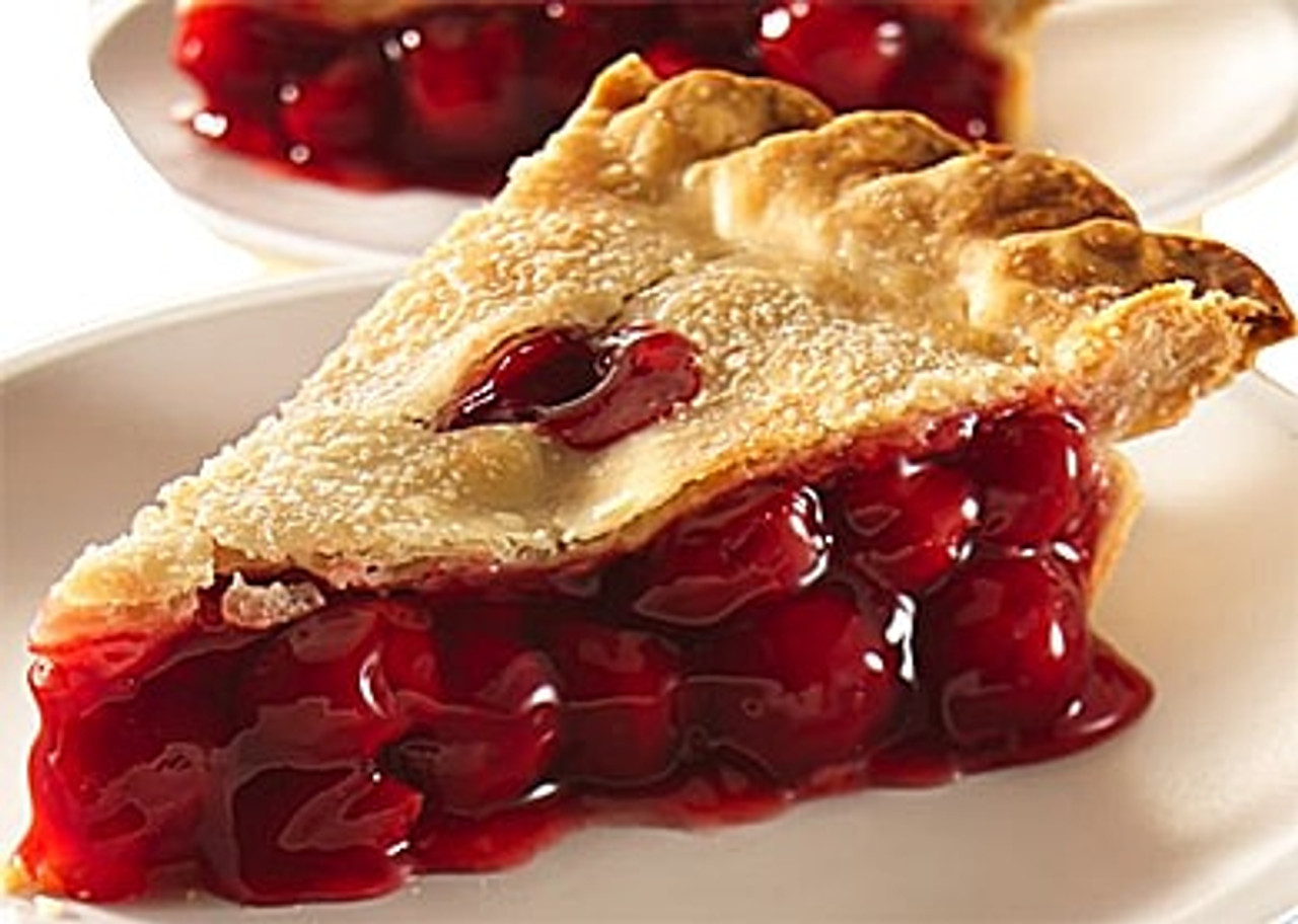 Pie4k. Вишневый Пай. Вишневый пирог. Красивый пирог с вишней. Кусок пирога с вишней