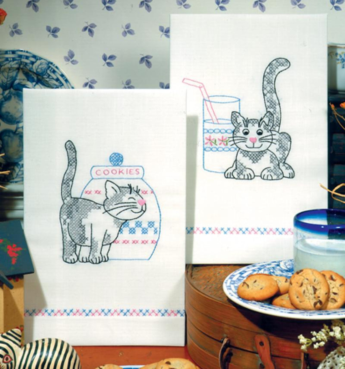 Design Works - Kittens Towels (2)