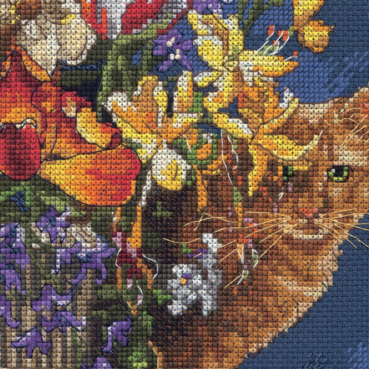 Dimensions Gold Collection - Garden In Gold - CrossStitchWorld