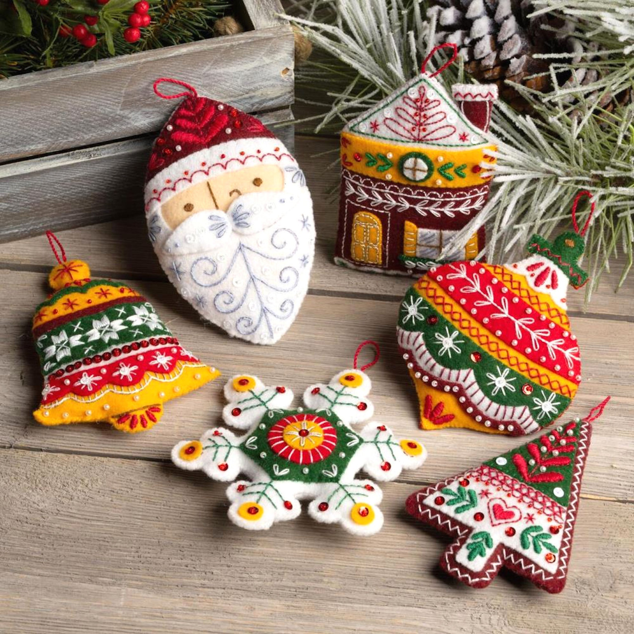 Plaid / Bucilla - Santa’s Nordic Ornaments