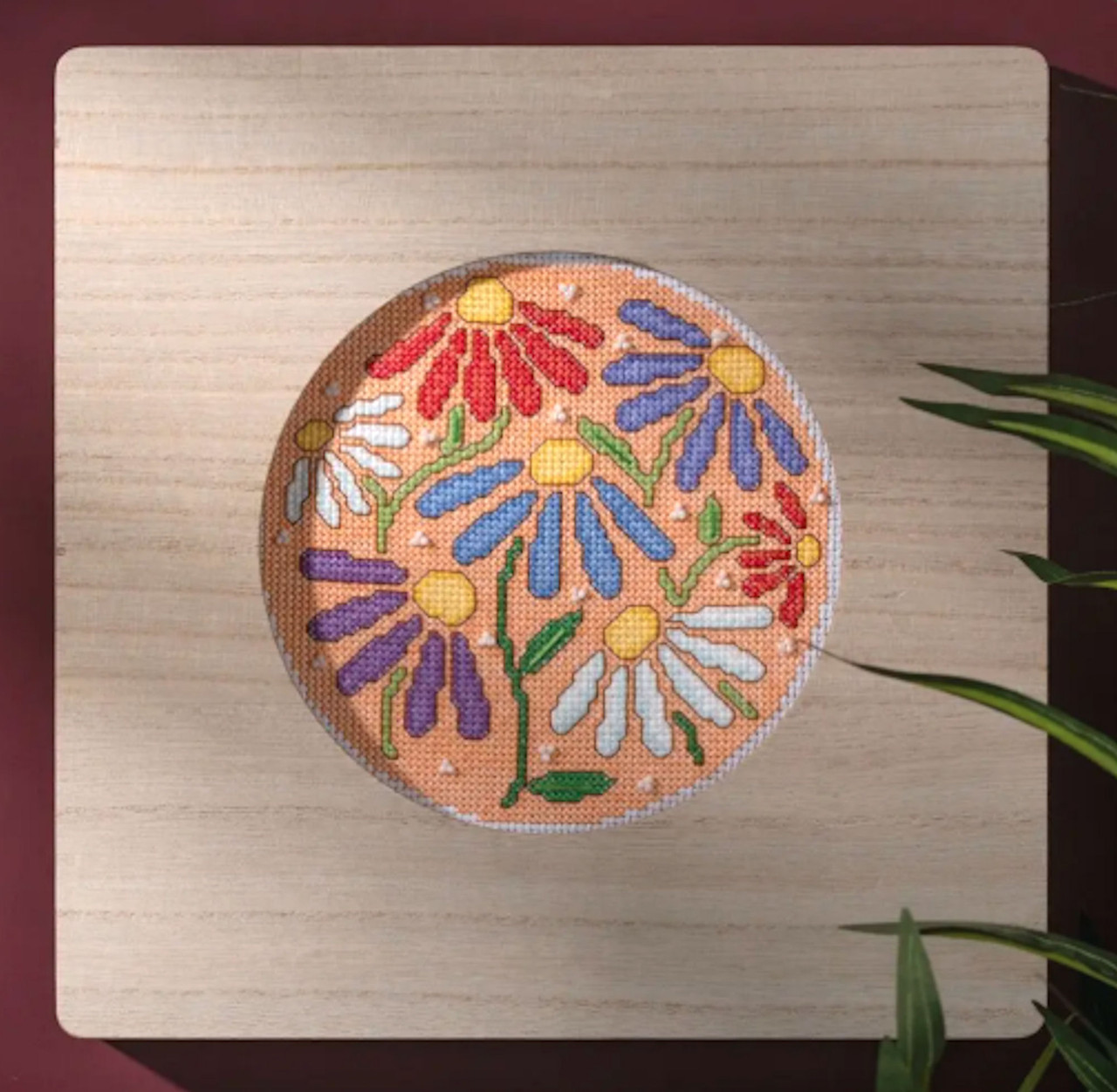 Plaid / Bucilla - Uplifting Daisies w/6" Hoop