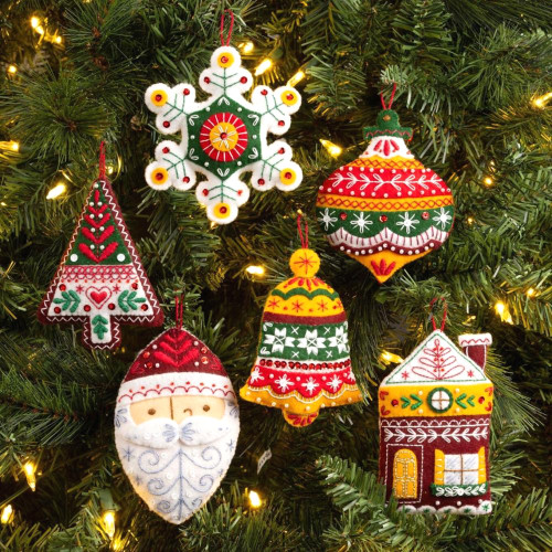Plaid / Bucilla - Santa’s Nordic Ornaments