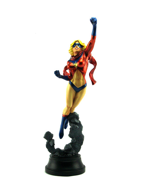 Bowen Designs Ms.Marvel Painted Statue Retro Version View 1