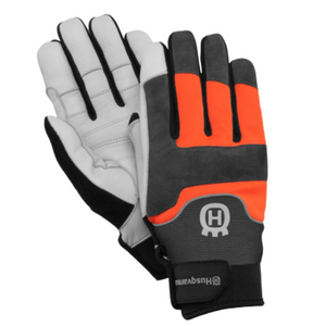 HUSQVARNA TECHNICAL GLOVES W/ SAW PROTECTION (SIZE MEDIUM) #597259608 HUSQVARNA TECHNICAL GLOVES W/ SAW PROTECTION (SIZE MEDIUM) #597259608