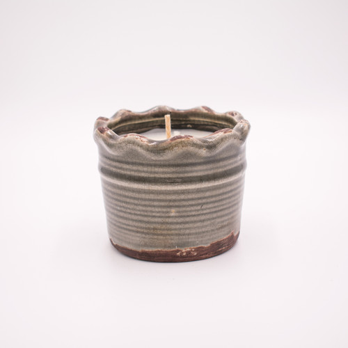 Lavender & Coconut Water Ruffled Ruffled Pot Swan Creek Candle (Color: Steel Grey)