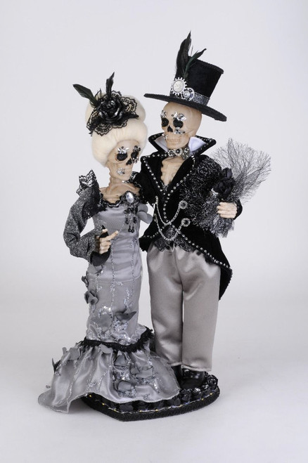 Lighted Gray Skeleton Couple