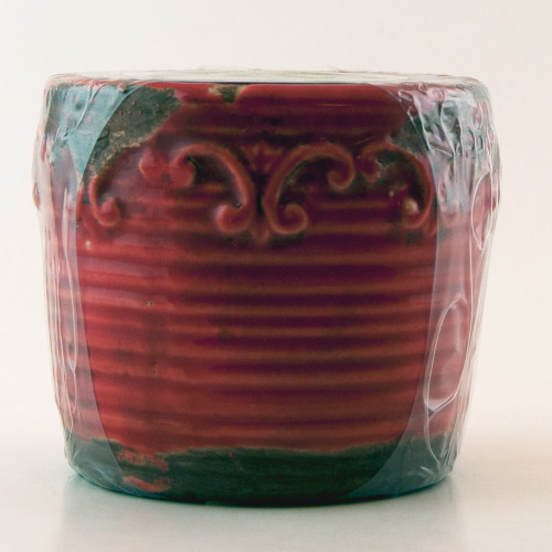 Red Currant Swan Creek Round Vintage Pot (Color: Red)