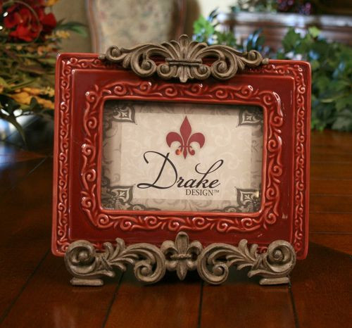 Berry 6" by 4" Photo Frame
