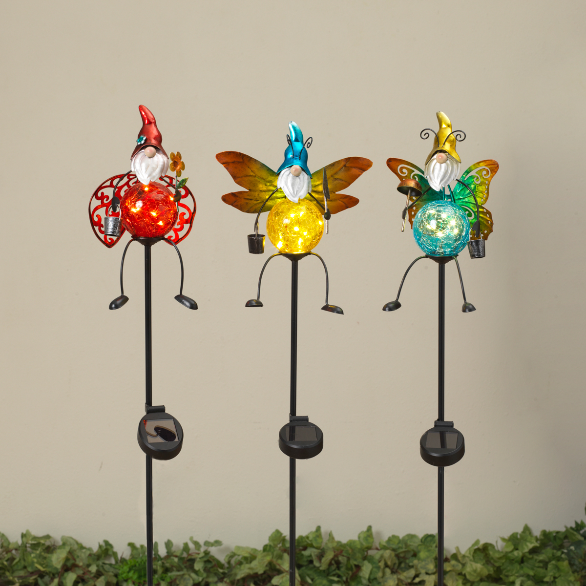 Gerson Company 35.4Inch Solar Lighted Metal & Glass Garden Friend Blue