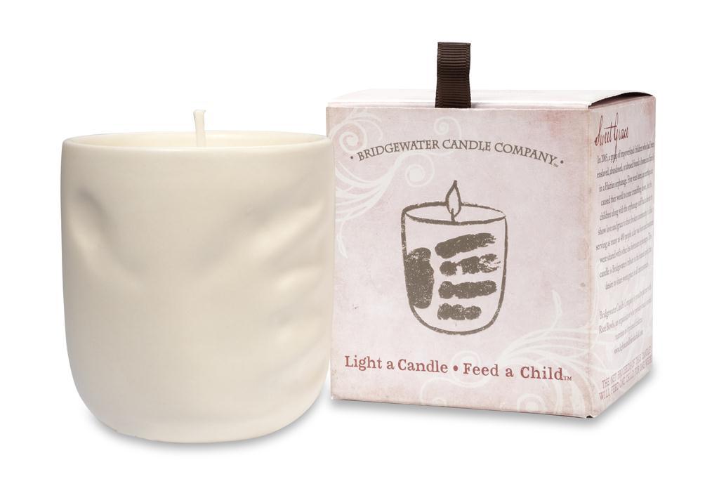 Bridgewater Candles Sweet Grace Special Edition Handprint CandleThe