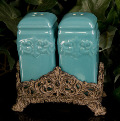 https://cdn11.bigcommerce.com/s-6zwhmb4rdr/products/88337/images/225039/faith-collection-drake-designs-3826-turquoise-salt-and-pepper-set__62590.1652205239.386.513.jpg?c=1