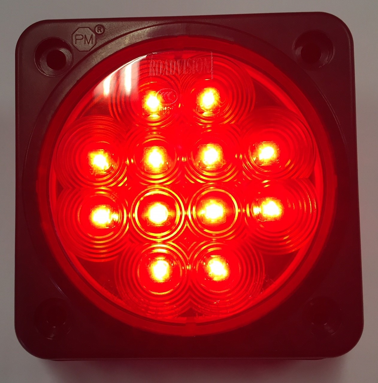 Traffic Control Light, Single Red - Activated with Mounting Housing. Great for Warehouse, Loading Docks, Warehouse Pedestrians, Sealed Doors, Roller Doors, Road Work Traffic Control. Housing Size: 222 x 146 x 55mm