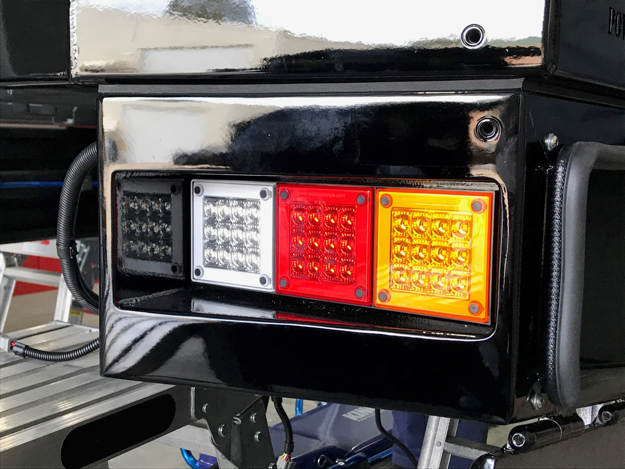 280ARWM - Mini Jumbo Truck Style Combination Tail Light. Stop, Tail , Indicator & Reverse Light. Multi-Volt 12v & 24v. Caravan Friendly. Blister Single Pack. LED Auto Lamps. Ultimate LED. 