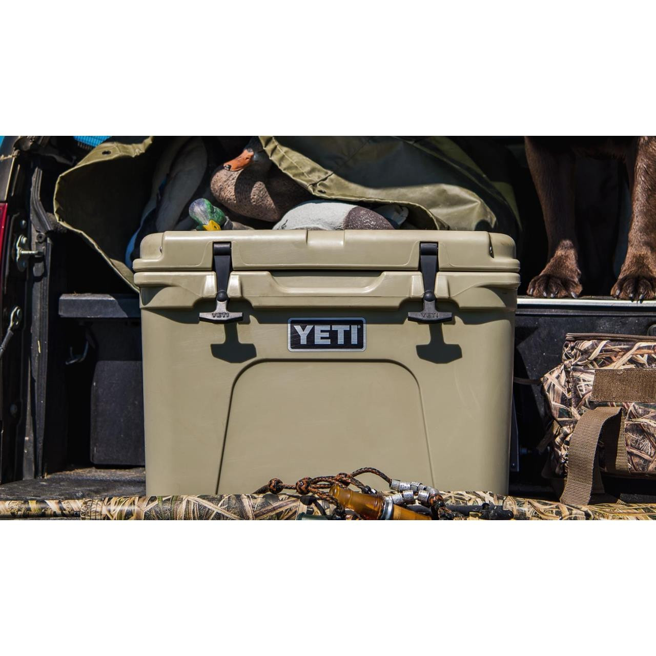 Yeti Tundra 35 Quart Hard Cooler - Tan - Presleys Outdoors