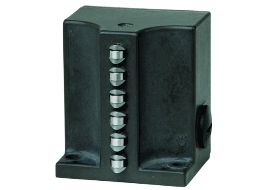 Euchner_082310_Primary.jpg