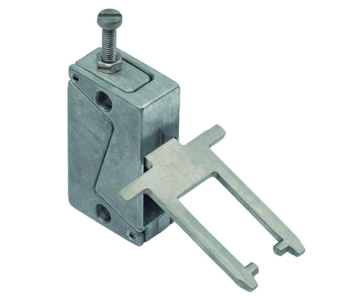 Euchner_097906_Primary.jpg