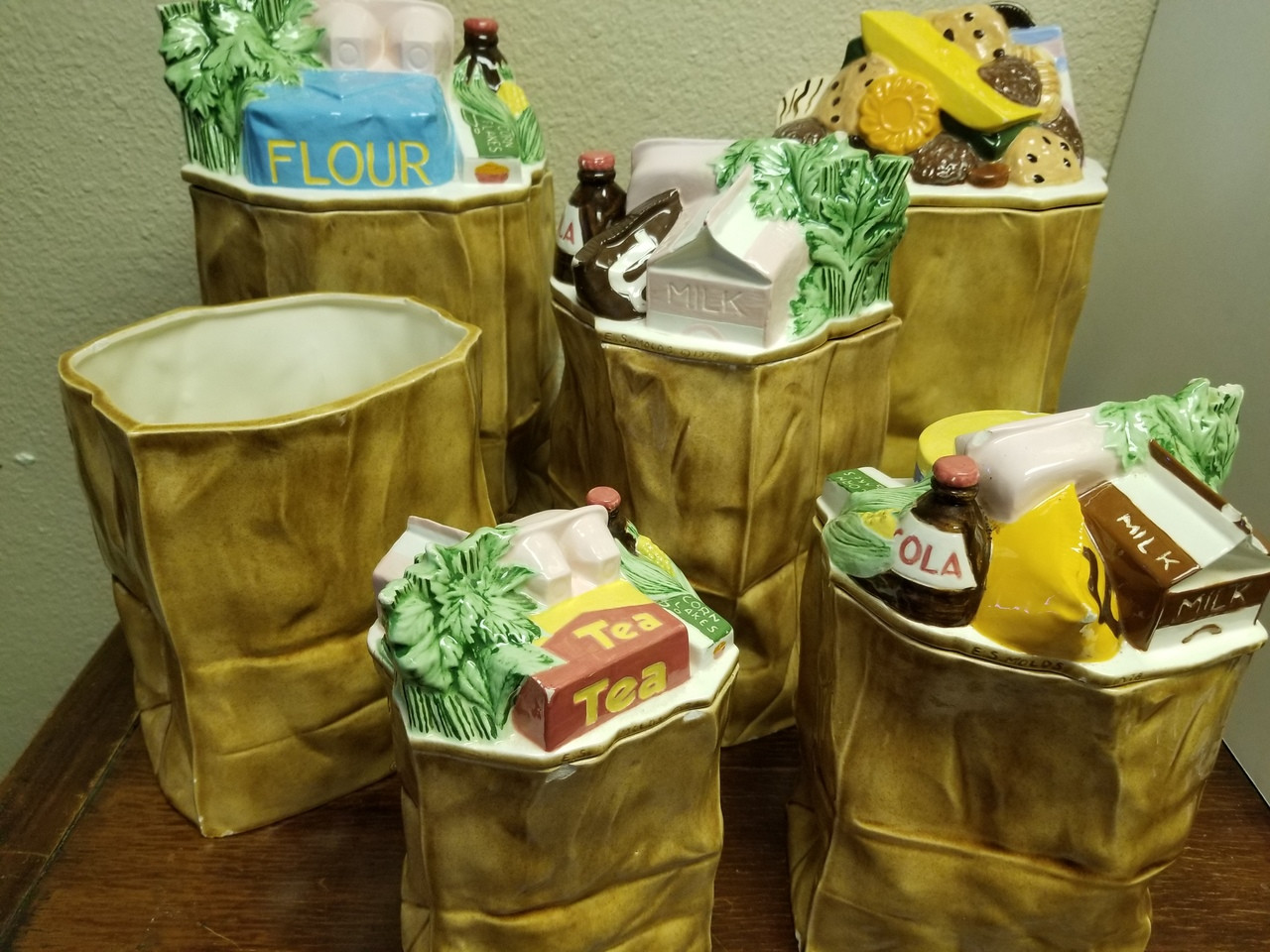1978 E.S Molds - 6 Pc Brown Grocery Bag Ceramic Canister Set