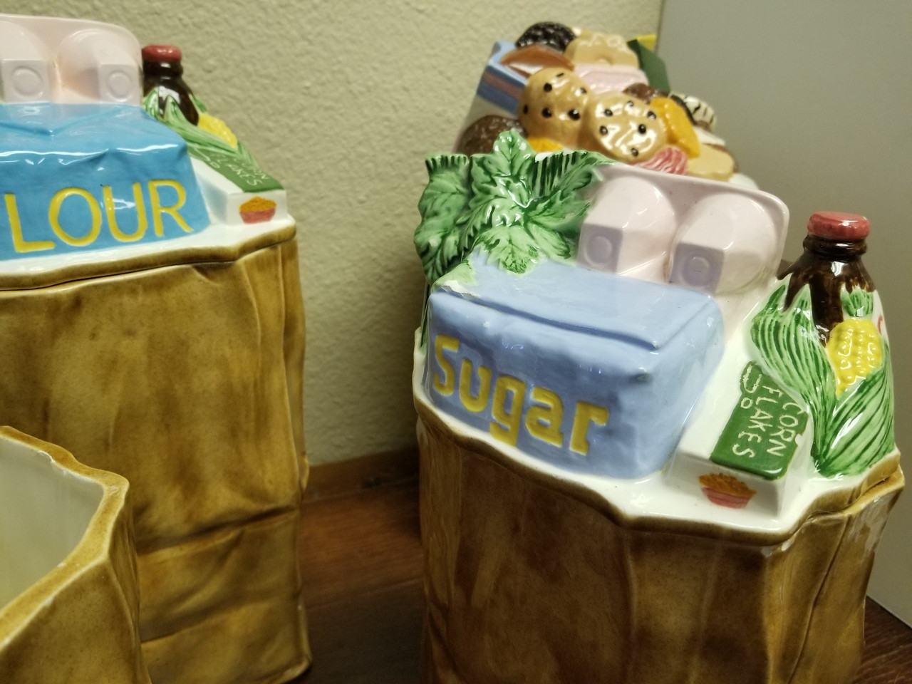 1978 E.S Molds - 6 Pc Brown Grocery Bag Ceramic Canister Set