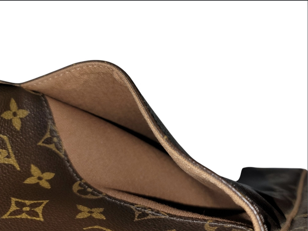 LOUIS VUITTON Monogram Abbesses Messenger Bag 2007 Collection by