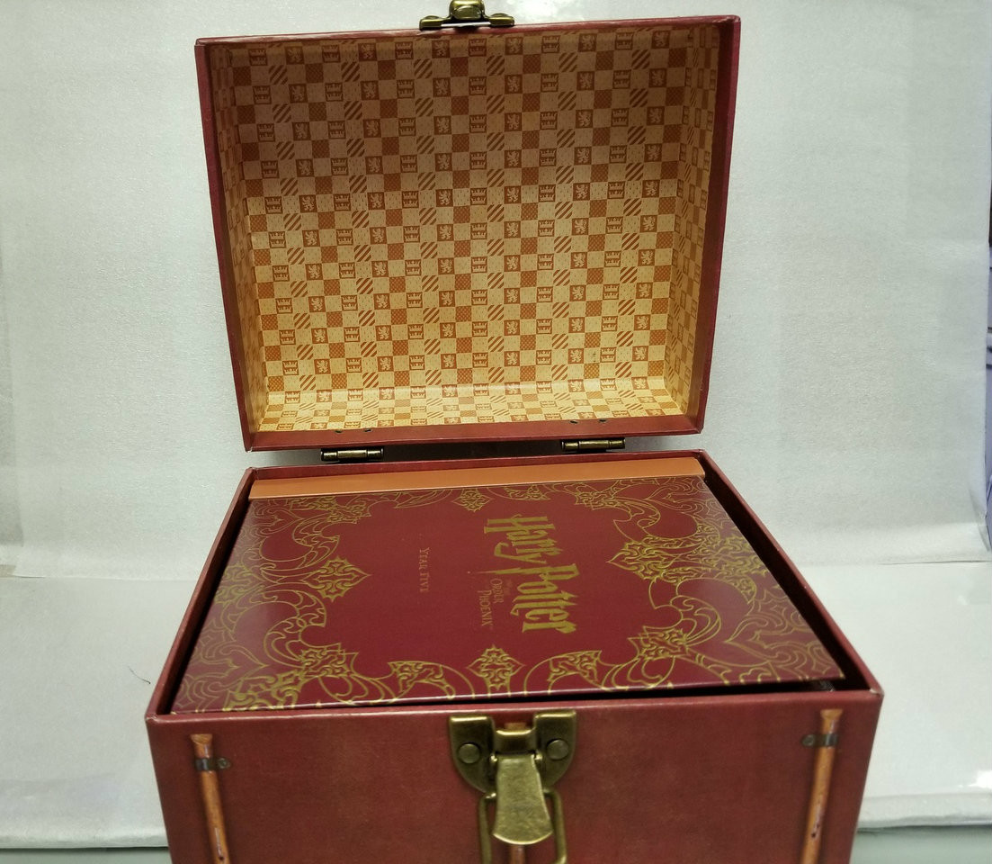 Harry Potter DVD Luggage Trunk Collection - Annie Rooster's Sally