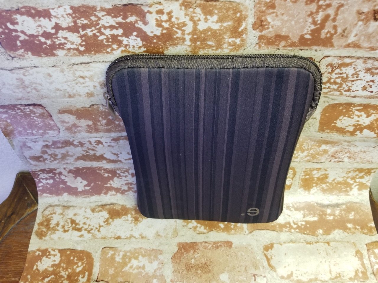 be.ez LA robe iPad Sleeve - Thumbnail 5