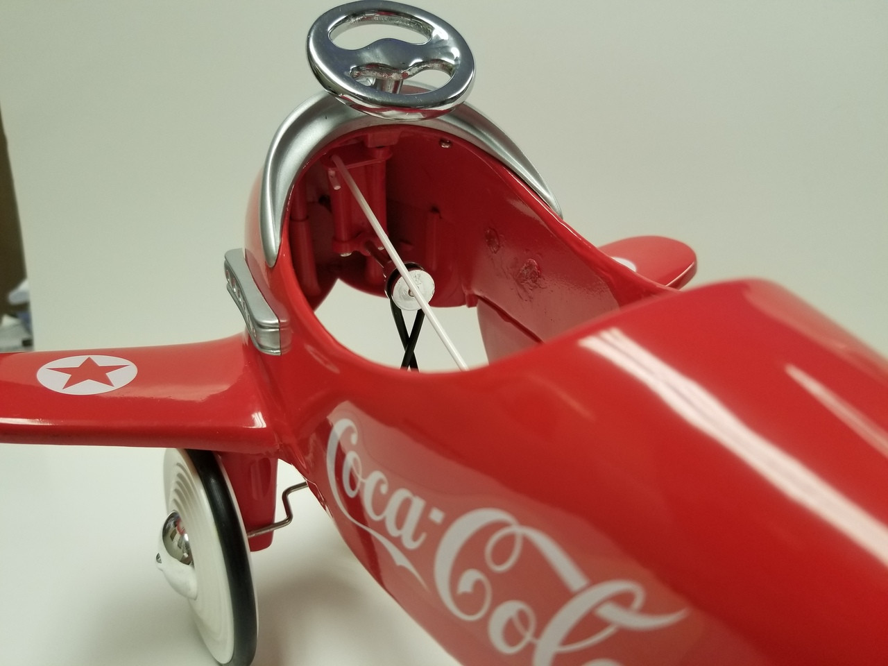【超激レア】Coca-Cola Pedal Plane レッド 箱付き Coca Cola Vintage Red Pedal Plane Collector Edition 1:18