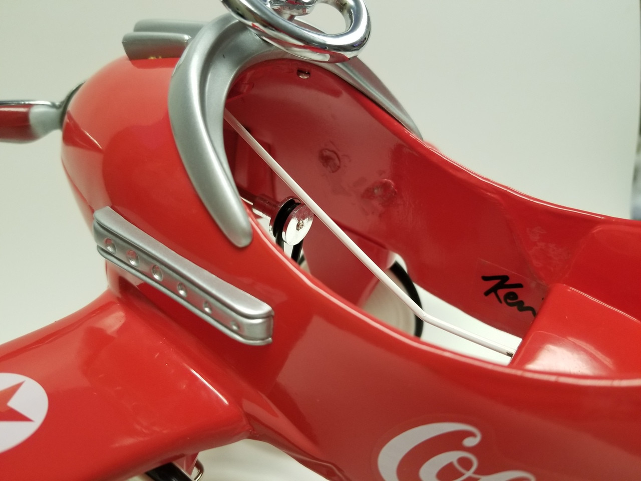 Coca-Cola Limited Edition Ken Kovach Die-Cast Airplane XONEX No