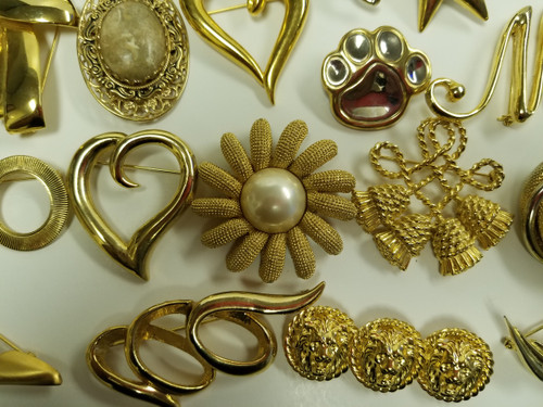 39 Pc Estate LOT of Gold-Toned Brooch *Mamselle*Sarah Cov - Annie ...