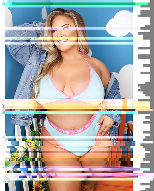 'vibes Fresh Halter Bralette & Booty Short Light Blue Qn