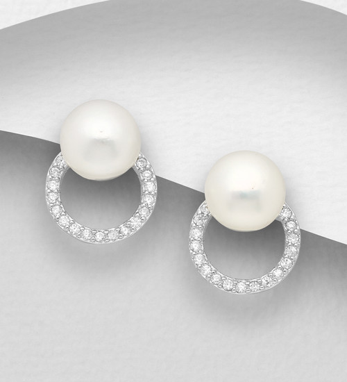 Sterling Silver Round Push-Back Earrings Decorated with Diamonds and Freshwater Pearls