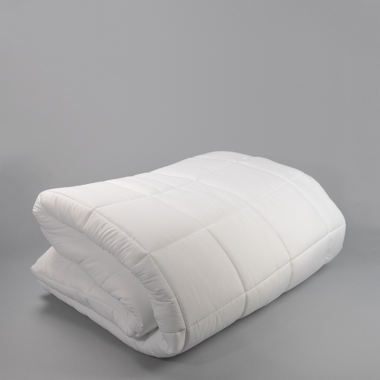 UltraTouch DownAlternative Quilted Blanket, Medium Weight, Sewn