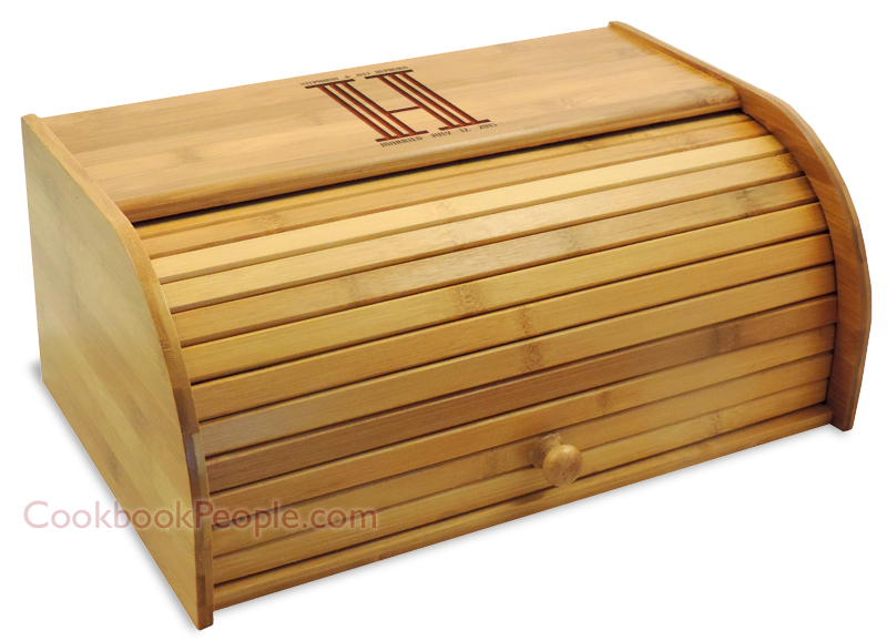 Closed up bread box Bread box close