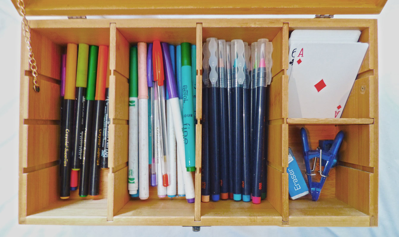 art supplies box