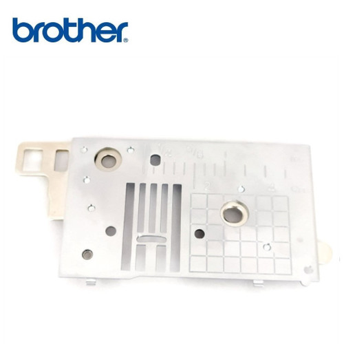 Brother Needle Plate - FS100WT FS130QC FS20 FS40 DS-120 DS-140- XE6468101