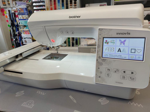 Brother Innov-is NV880E Embroidery Machine 880e - EX-DISPLAY SAVE £200