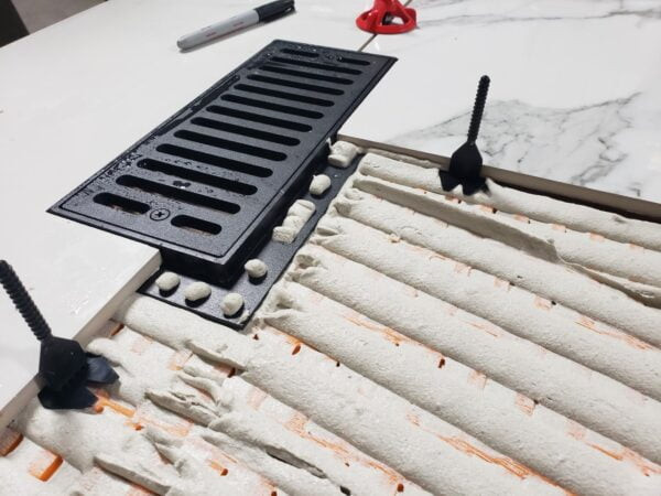 4" x 10" Flush Mount Floor Vent w/ Angled Slots - Black