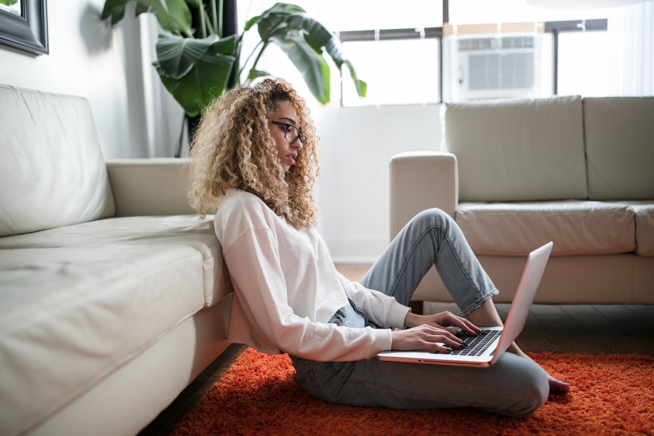 Cheap Drugstore Readers vs. Optical-Grade Reading Glasses: What’s the Difference?