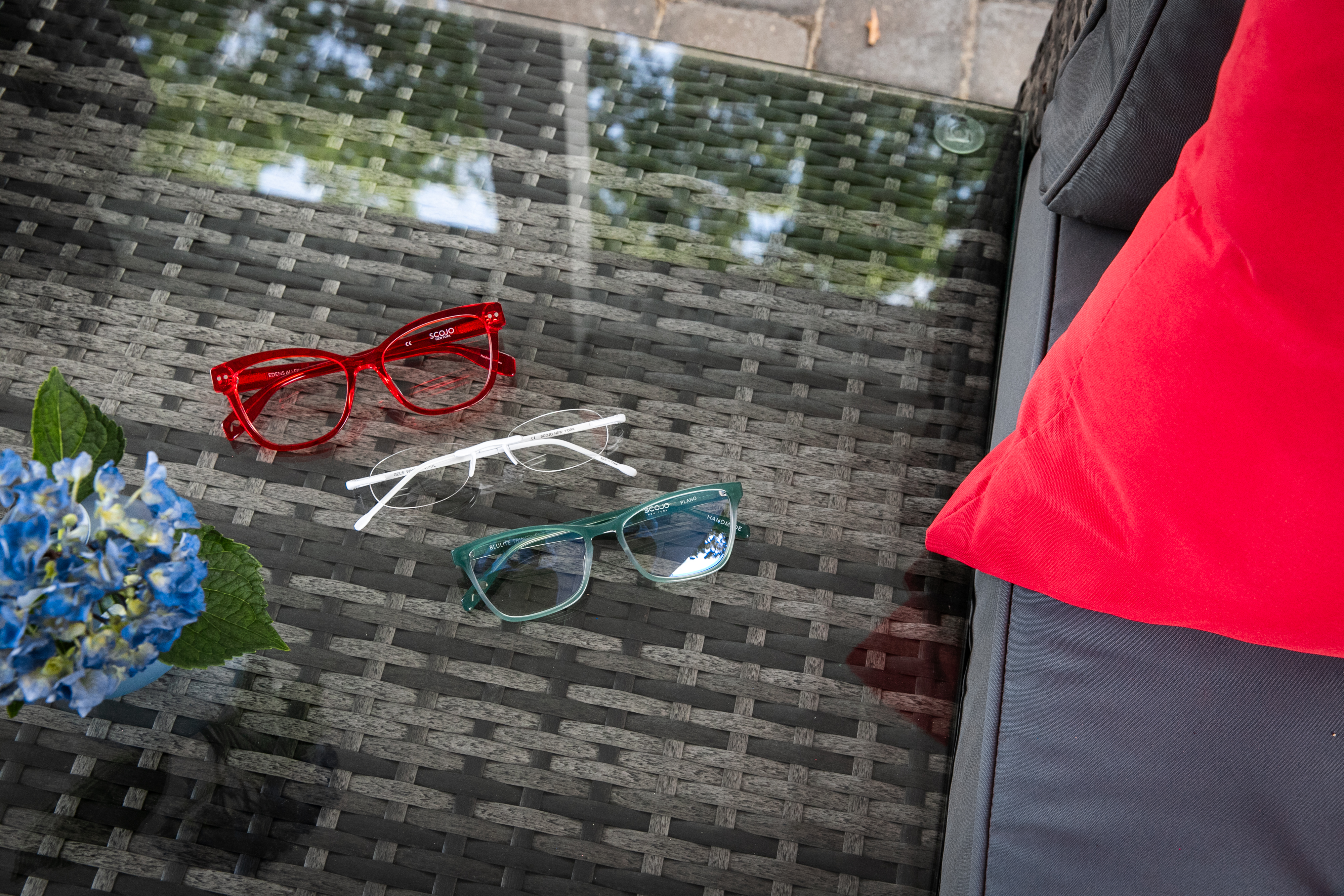 Scratch-Resistant, Shatter-Resistant, and Travel-Ready: How to Find Reading Glasses That Actually Last