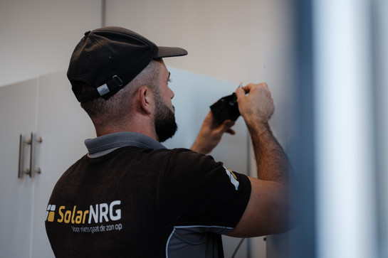 DC-gekoppeld vs. AC-gekoppeld: wat is beter voor jouw systeem?